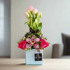 Mom Modern Tulips